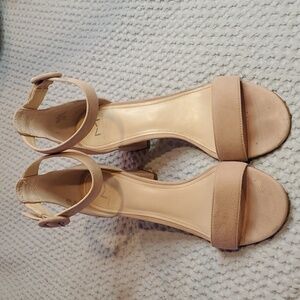 Marc Fisher LTD Karlee Sandal Ankle Strap Suede Size 9 (#25)